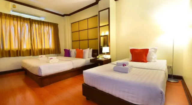 Трёхместный номер Grand Business Inn