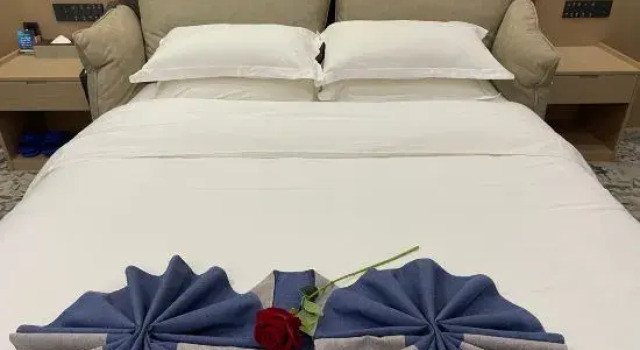 Люкс Deluxe Haitian Hotel (Gaoxian People's Hospital)