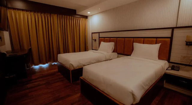 Royal Ritz, Buchen Sie Hotel Hubli-Dharwar Karnataka