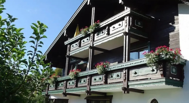 Gästehaus Frauendorf, Rezerwuj Apartament Hotele w Bawaria z parkingiem, Parking