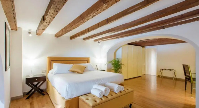 Номер Superior Relais Tosinghi