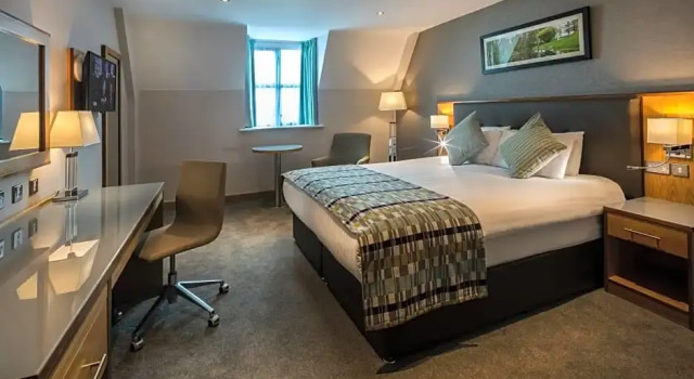 Номер Deluxe Westgrove Hotel