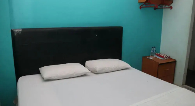 Wisma Sunshine by OYO Rooms, Rezerwuj Hotel Rantau Prapat Sumatra
