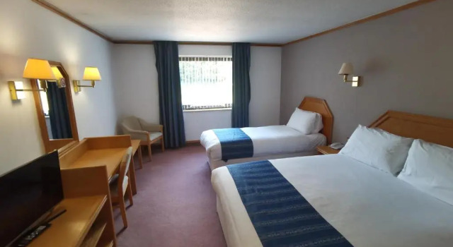 Трёхместный семейный номер Standard Passage House Hotel