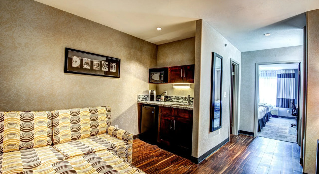Home Inn & Suites Swift Current