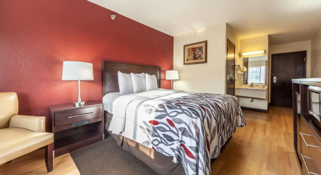 Номер Deluxe Red Roof Inn & Suites Omaha - Council Bluffs