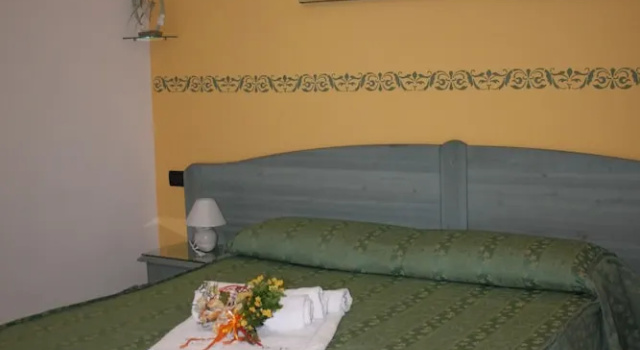 Трёхместный номер Standard с видом на сад B&B Le Fate del Salento