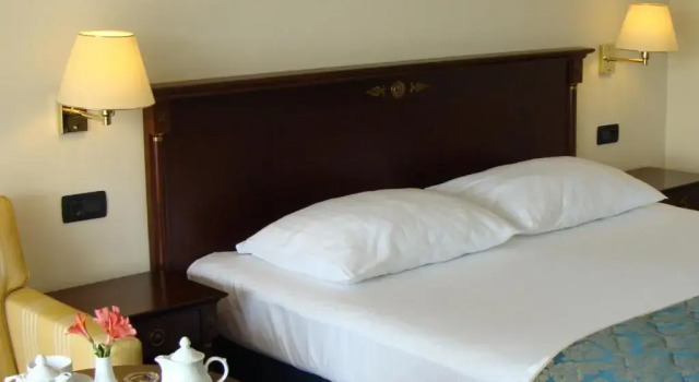 Двухместный номер Standard с балконом и с видом на парк Hotel Meridijan