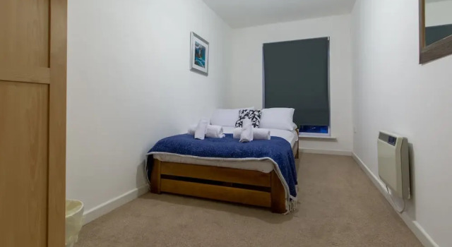 NEW 2BD Sleeps 4 Close to City Liverpool Centre, Забронировать Отель Ливерпуль Мерсисайд, рядом с Harold Cohen Library