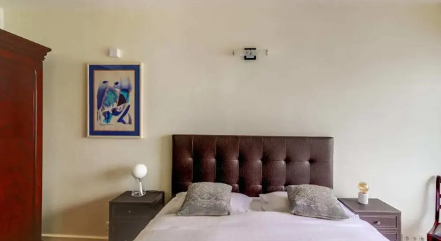 Spacious Apartment Near Exhibition Park, Забронировать Апартаменты/квартира Париж Иль-де-Франс, рядом с Порт де Ванв