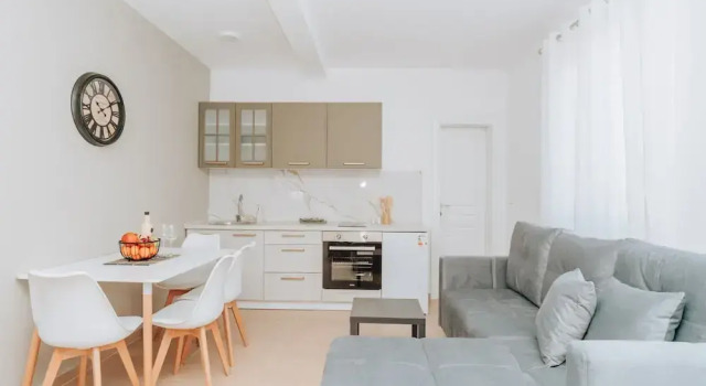 Студия Superior с балконом Apartments Milivojevic
