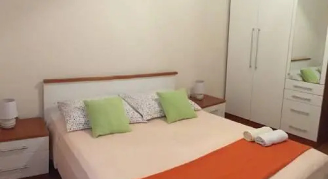 Guesthouse Cipre, Забронировать Отель Отели Лумбарды с парковкой, рядом с Пляж Билин Жал, Парковка