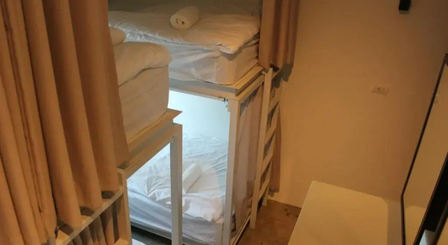 Кровать в общем номере Jam Hostel Bangkok