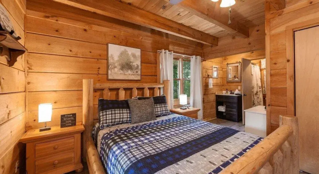 Pappy's Peak 2 Bedroom Cabin by RedAwning, Забронировать Дом для отпуска Севьервилл Great Smoky Mountains National Park