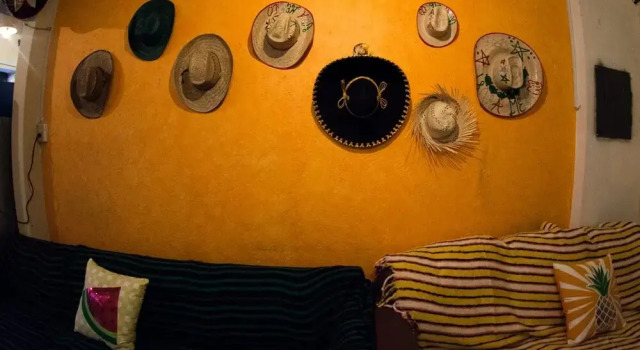 Local Trip Hostel, Забронировать Хостел Хостелы Мехико, рядом с Estela de Luz, Хостел