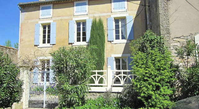 Lovely Holiday Home in Sainte-Valiere with Swimming Pool