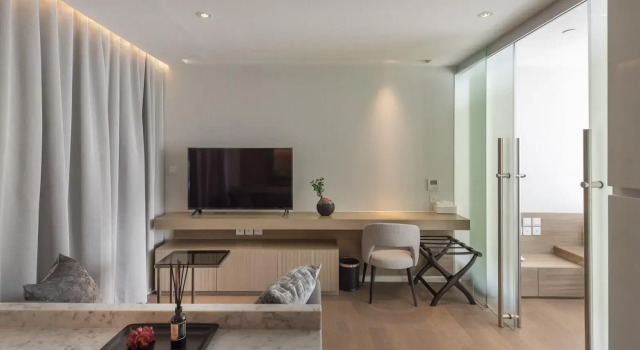 Полулюкс ashley hotel bkk