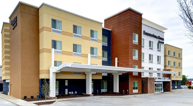 Fairfield Inn & Suites by Marriott Nashville Downtown-MetroCenter, Prenota Hotel Hotel a Tennessee con piscina, Piscina
