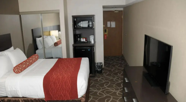 Четырёхместный номер Standard Admiral Inn Burlington