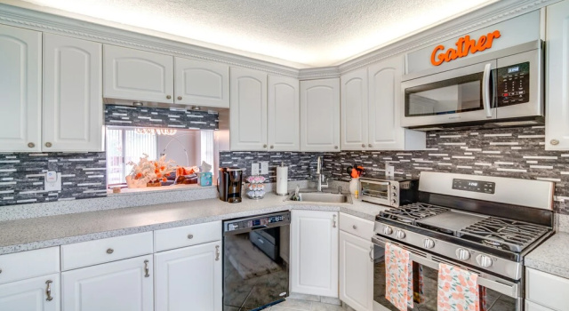 Апартаменты Galloway Townhome w/ Private Deck: Near Casinos!