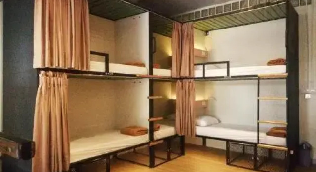 PINXS HOSTEL, Book Hostel Sawah Besar Jakarta