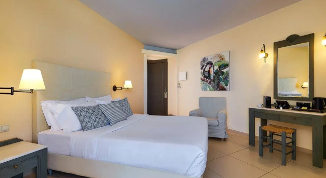 Hotel Sissi Bay And Wellness Club, Забронировать Отель Бизнес-отели Сисси, 4* 5*