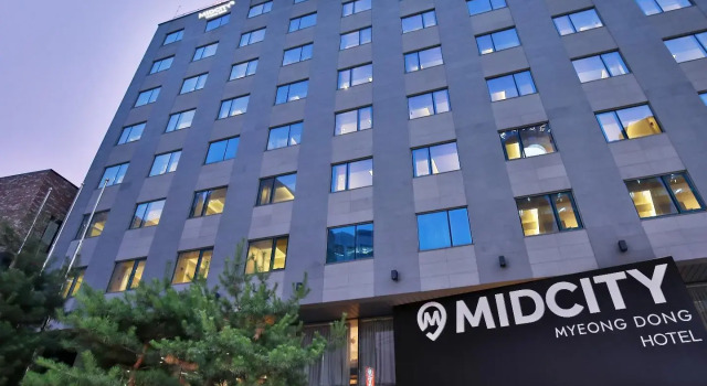 Трёхместный номер Standard с красивым видом из окна Hotel Midcity Myeongdong