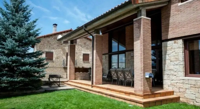House With 5 Bedrooms in Covaleda, With Wonderful Mountain View, Enclo, Book Hotel Covaleda Soria