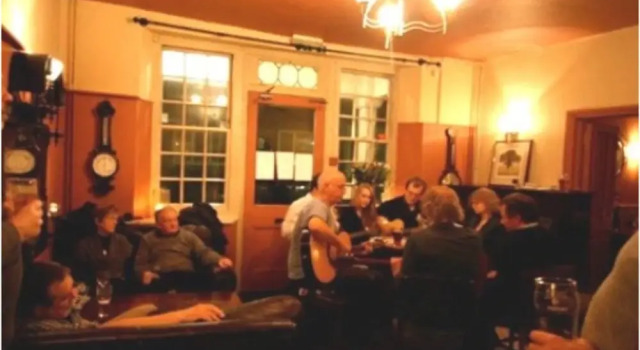 Fat Fox Inn, Забронировать Отель Ватингтон 