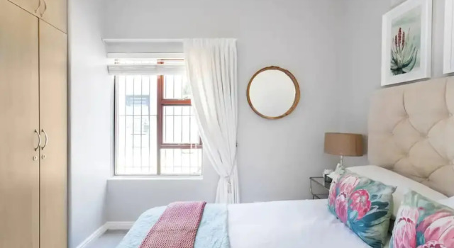 3 Bedroom Hilltop Home With Spectacular Views