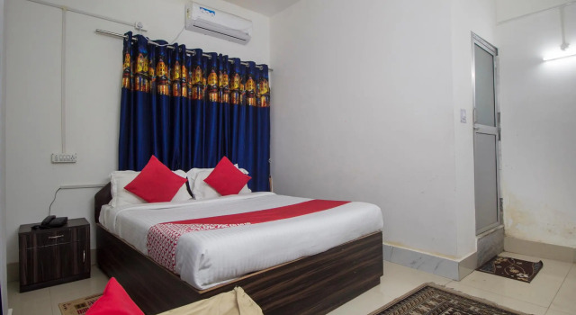 OYO 12992 Prince lodge
