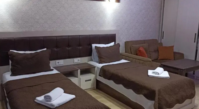 EMEG Hotel and Restaurant, Забронировать Отель Недорогие отели Батуми, рядом с Государственный музей искусств Аджарии, недорого