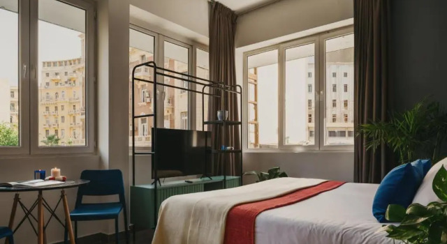 Полулюкс Deluxe Brassbell l DT l Hannaux l Tahrir sq