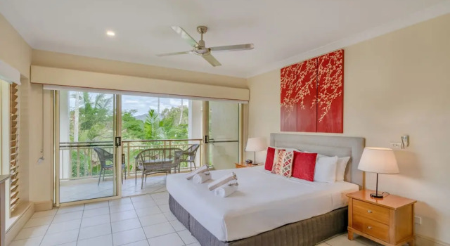 Вилла Luxury с балконом и с видом на поле для гольфа Paradise Links Resort Port Douglas
