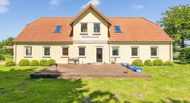 "Rouwen" - 1km from the sea in Lolland, Falster and Mon, Rezervovat Hotel Hotely v Lolland s parkováním, Parkování