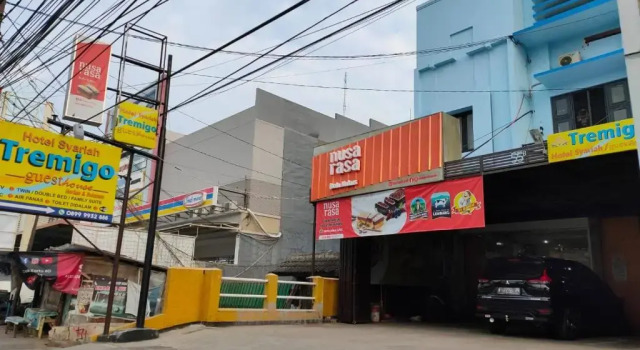 OYO 936 Tremigo Guest House Syariah, Book Guesthouse North Cirebon West Java