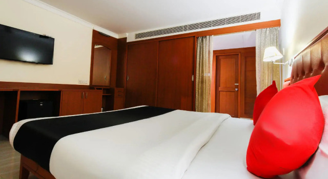 Capital O 49170 King's Royal Palace, Reserva ahora Hotel Hoteles de 3 estrellas en Palayankottai, 3*