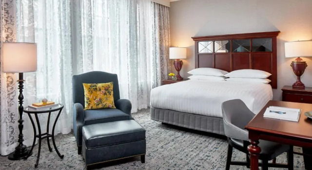 Номер Standard The Battle House Renaissance Mobile Hotel & Spa