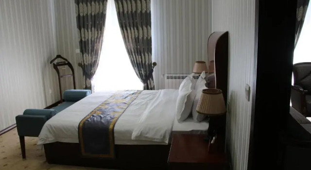 Люкс Deluxe Zargaron Plaza