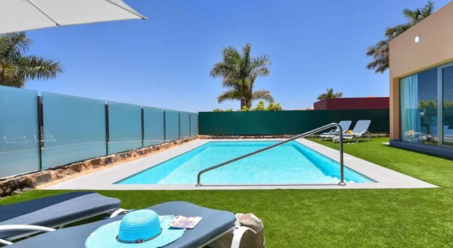 Par4 Villa 13, Prenota Villa Hotel a Gran Canaria con piscina, Piscina