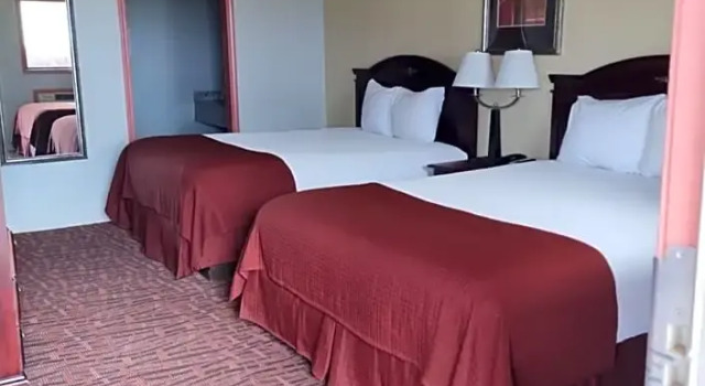 Номер Standard Howards Inn Motel