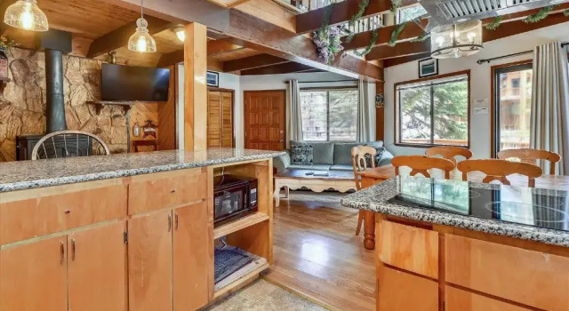 Woodland Views, Bbq And Large Games Room, Забронировать Отель Отели Саут-Лейк-Тахо 3 звезды, 3*