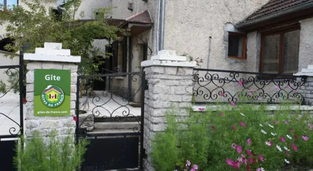 Le Clos Sainte Anne, Đặt Khách sạn Offlanges Franche-Comté