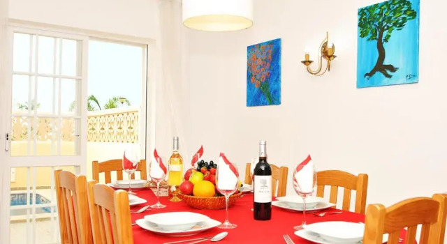 Вилла Villa Puerto Rico - com piscina aquecível e BBQ na Galé