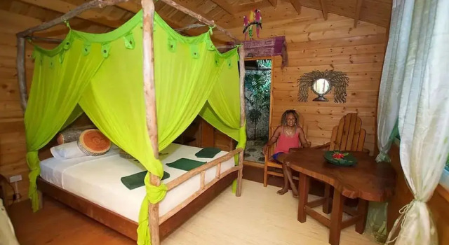 Vanuatu Secret Garden Resort, Book Resort Mele The Chief
