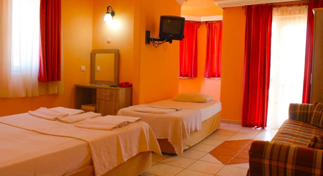 Carmina Hotel