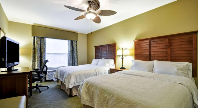 Четырёхместный номер Standard Hampton Inn & Suites Charleston/Mt. Pleasant-Isle Of Palms