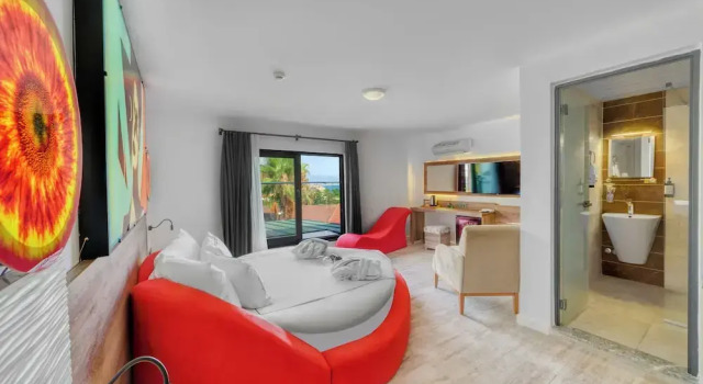 Бунгало Illusion Beach Club Hotel +16 Only Adult