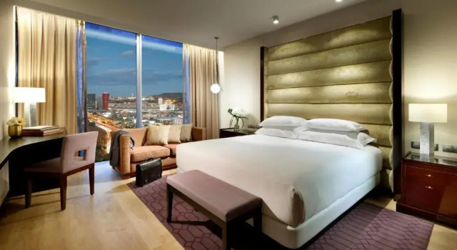 Двухместный номер Deluxe High Floor с видом на город Hyatt Regency Barcelona Tower