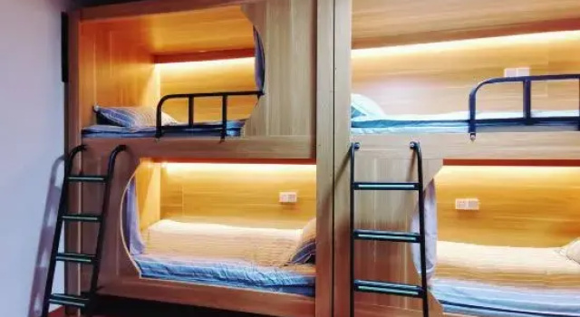 Кровать в общем номере (мужской номер) Tomato tree Youth Hostel
